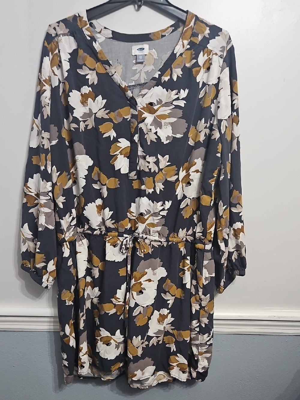 Old Navy Floral Drawstring Tunic Shorts Romper- Gray, White & Mustard